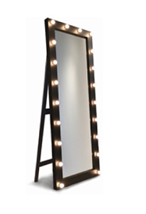 Зеркало Aquanika AQM60150RU47 MODA 60х150 см: напольное, 20 ламп Зеркало Aquanika AQM60150RU47 MODA 60х150 см: напольное, 20 ламп снят с производства