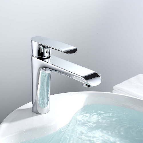 Смеситель Vincea VBF-1E1CH Esse для раковины, хром