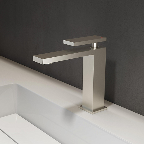 Смеситель для раковины Vincea Rim VBF-2DS1BN