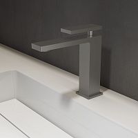Смеситель для раковины Vincea Rim VBF-2DS1GM