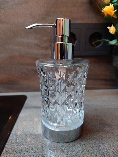 Диспенсер Boheme 10223 для жидкого мыла, настольный, хром - купить в Санкт-Петербурге, цена на Диспенсер Boheme 10223 для жидкого мыла, настольный, хром в интернет-магазине Керамос Диспенсер Boheme 10223 для жидкого мыла, настольный, хром купить недорого в интернет-магазине Керамос