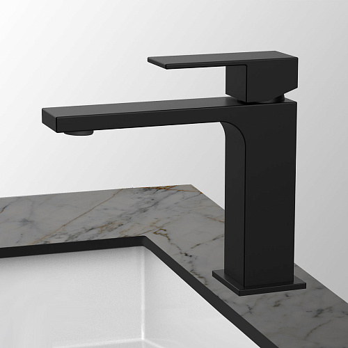 Смеситель Vincea VBF-1C01MB Cube для раковины, черный