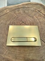 Смывная клавиша KKPol 350/PBG/050-00-00 M09 для инсталляции, брашированное золото Смывная клавиша KKPol 350/PBG/050-00-00 M09 для инсталляции, брашированное золото