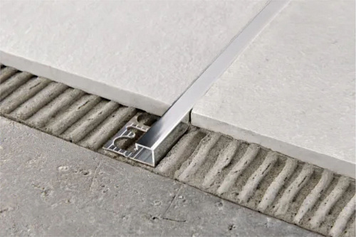 Профиль PROJOLLY SQUARE Progress Profiles PJQSBC08, алюминий блестящий, цвет хром Профиль PROJOLLY SQUARE Progress Profiles PJQSBC08, алюминий блестящий, цвет хром